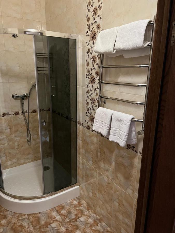 Гостиный Двор Надежда Hotel Khlibodarske Luaran gambar