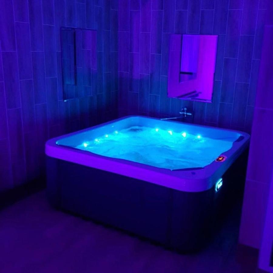 Гостиный Двор Надежда Hotel Khlibodarske Luaran gambar