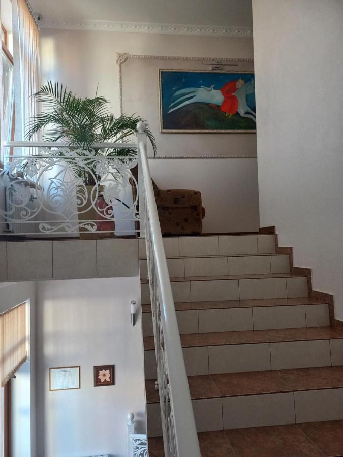Гостиный Двор Надежда Hotel Khlibodarske Luaran gambar
